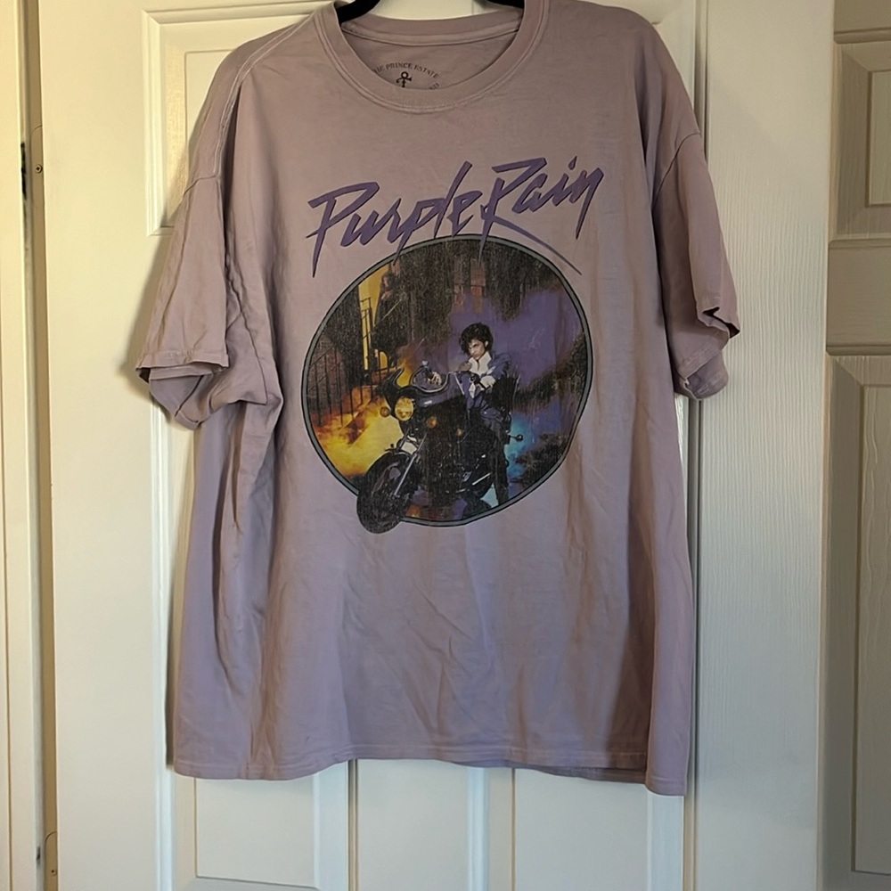 The Prince Estate Official and  Approved Purple Rain T Shirt Sz XL